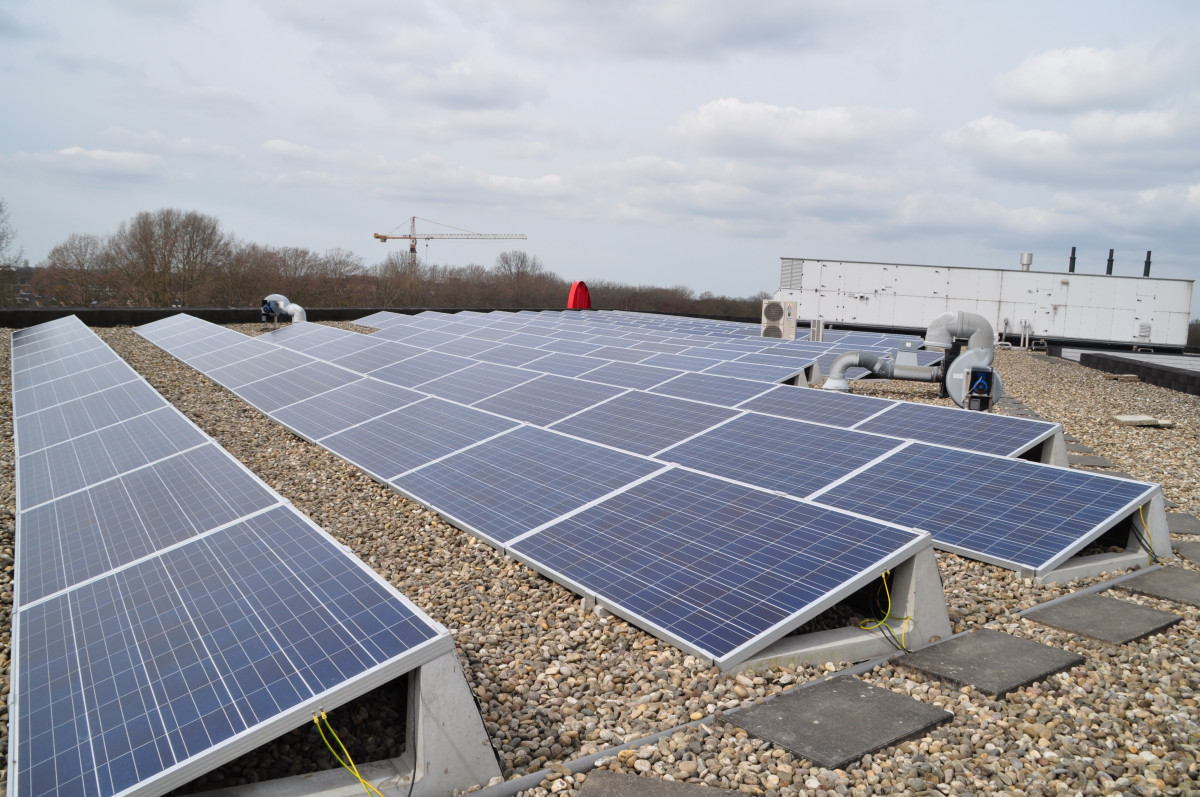 Pros And Cons Of Residential Solar Panel Installation For Homeowners
